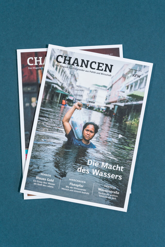 Zwei Ausgaben des Magazins „Chancen“ der KfW